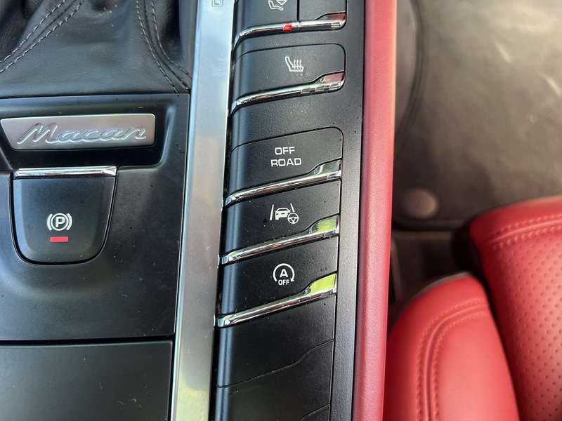 Porsche Macan Turbo Pdk - U12586