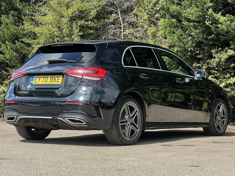 Mercedes-Benz A Class A250e AMG Line - U12589
