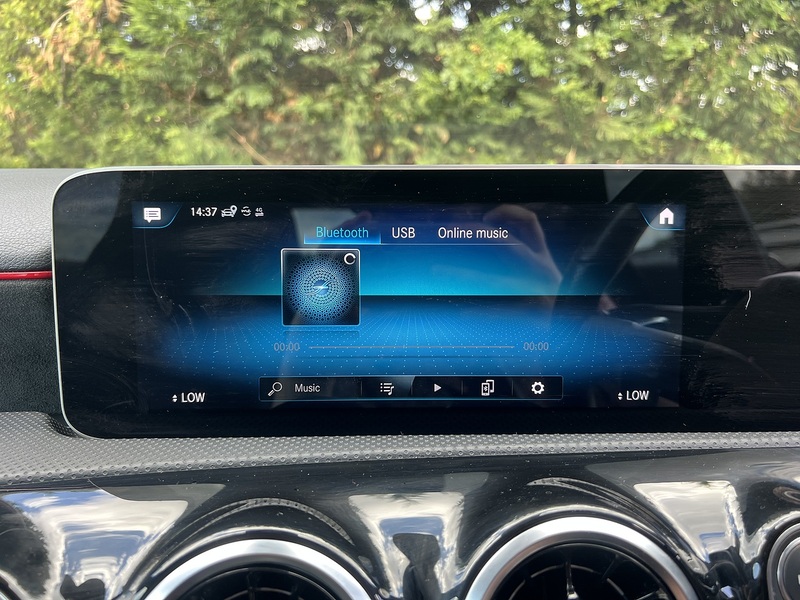 Mercedes-Benz A Class A250e AMG Line - U12589