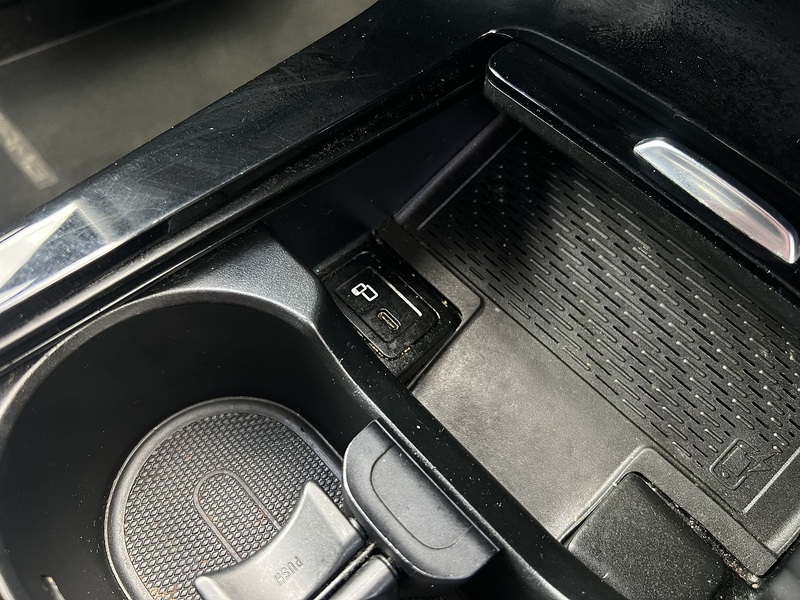 Mercedes-Benz A Class A250e AMG Line - U12589