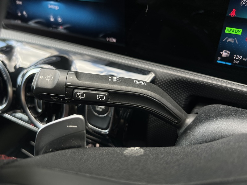 Mercedes-Benz A Class A250e AMG Line - U12589
