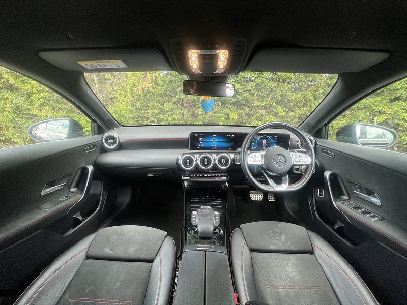 Mercedes-Benz A Class A250e AMG Line - U12589