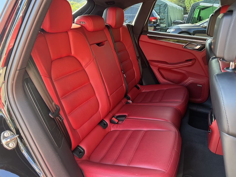 Porsche Macan Turbo Pdk - U12594