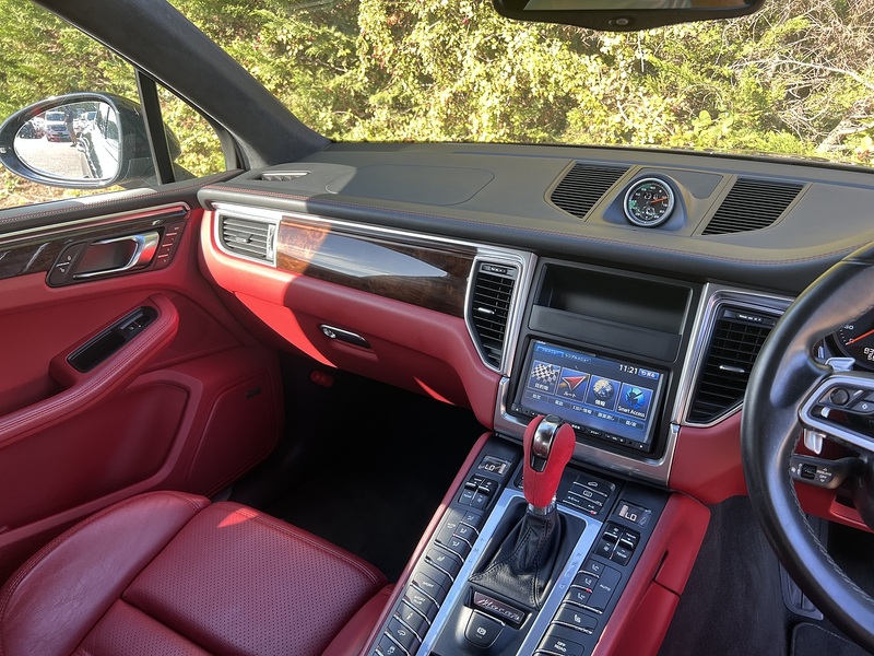 Porsche Macan Turbo Pdk - U12594