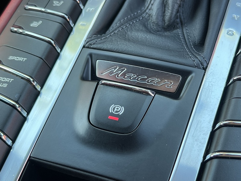 Porsche Macan Turbo Pdk - U12594