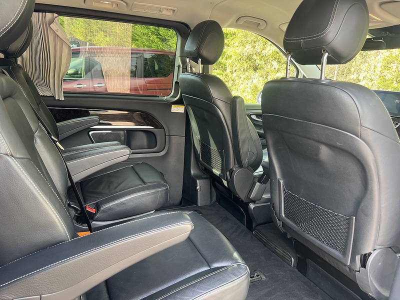 Mercedes-Benz V-Class V220D Avantgarde L - U12596