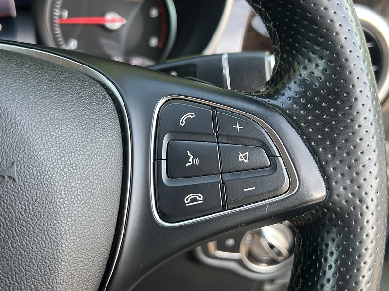 Mercedes-Benz V-Class V220D Avantgarde L - U12596