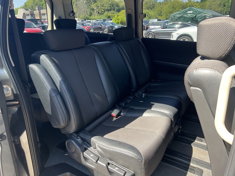 Nissan ELGRAND 350HIGHWAY STAR  - U12602