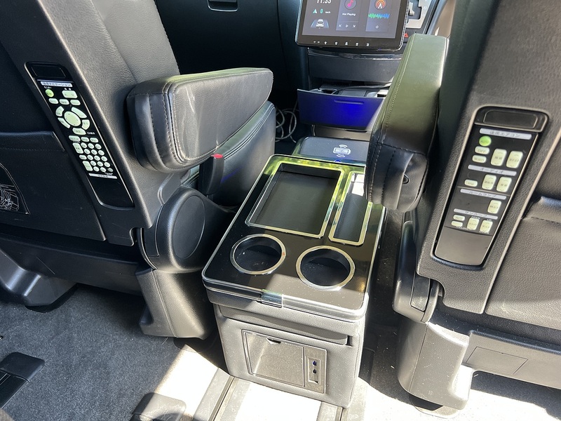 Nissan ELGRAND 350HIGHWAY STAR  - U12602