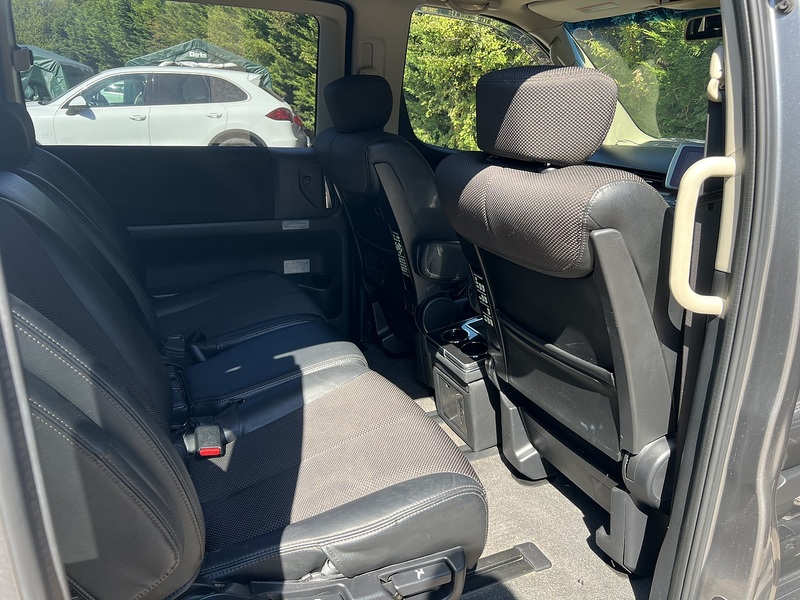 Nissan ELGRAND 350HIGHWAY STAR  - U12602