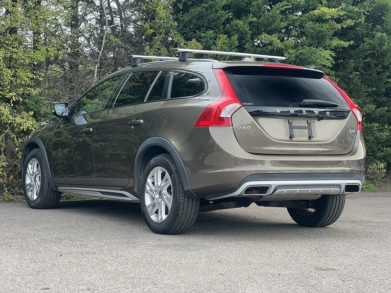 Volvo V60 D4 Cross Country Se Nav - U12604