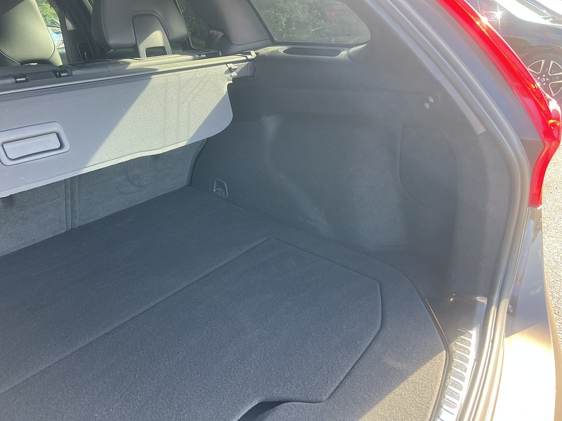 Volvo V60 D4 Cross Country Se Nav - U12604