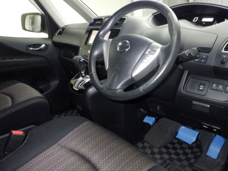 Nissan Serena HIGHWAY STAR S-HYBRID - U12605