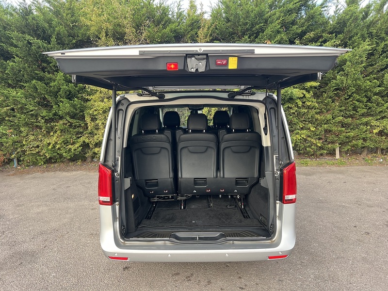 Mercedes-Benz V-Class V220 Avantgarde L - U12608