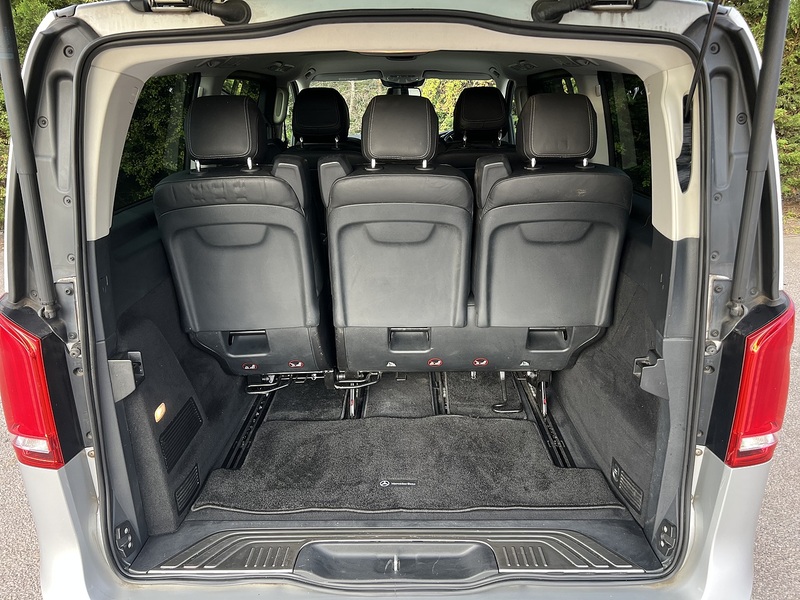 Mercedes-Benz V-Class V220 Avantgarde L - U12608