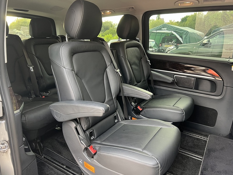 Mercedes-Benz V-Class V220 Avantgarde L - U12608