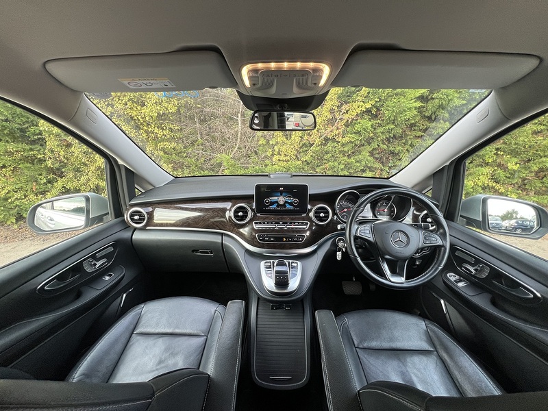 Mercedes-Benz V-Class V220 Avantgarde L - U12608