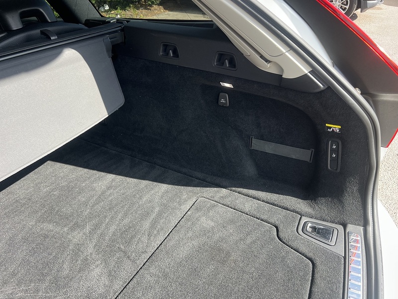 Volvo V90 T5 Momentum - U12612