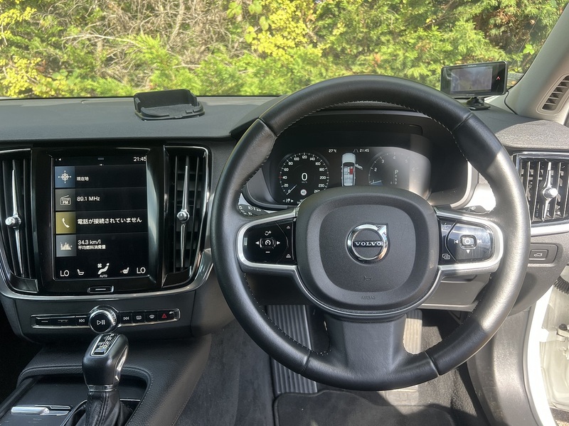 Volvo V90 T5 Momentum - U12612