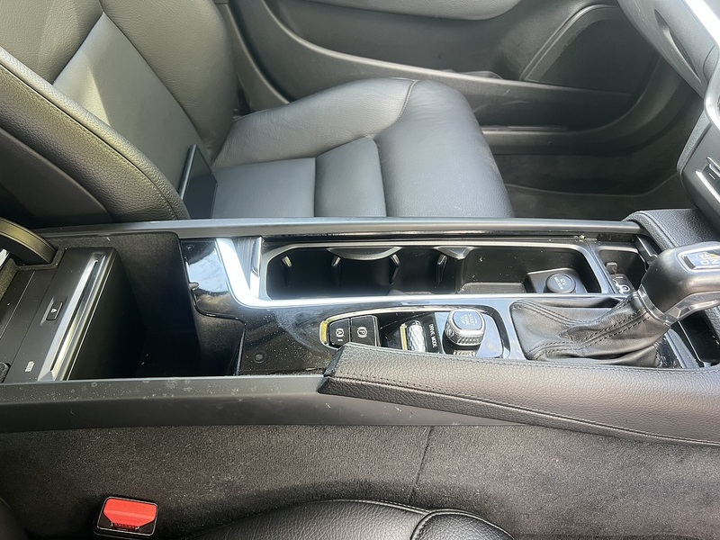 Volvo V90 T5 Momentum - U12612