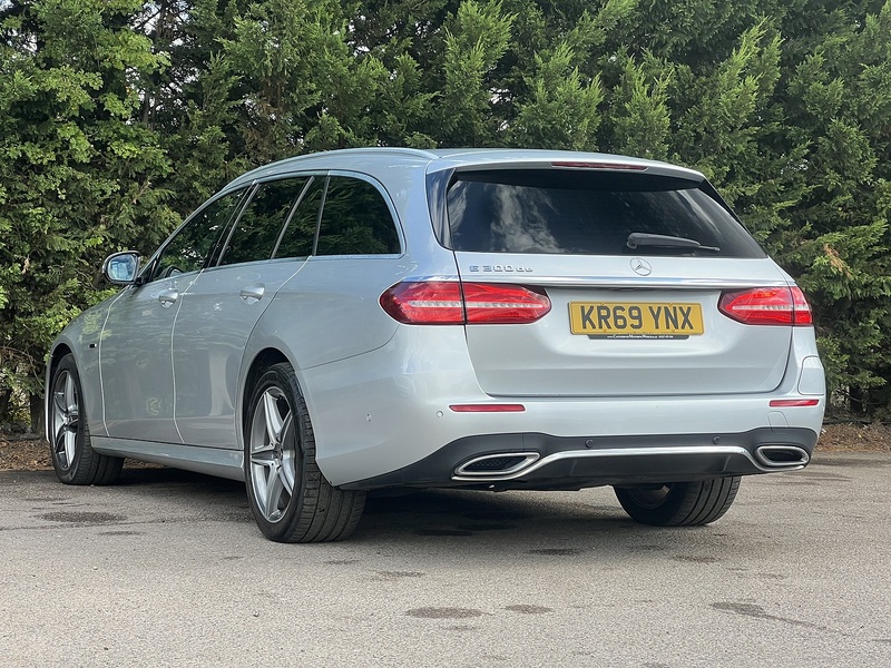 Mercedes-Benz E Class E300de AMG Line - U12618