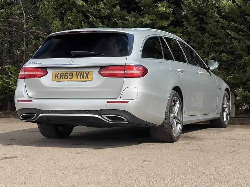 Mercedes-Benz E Class E300de AMG Line - U12618