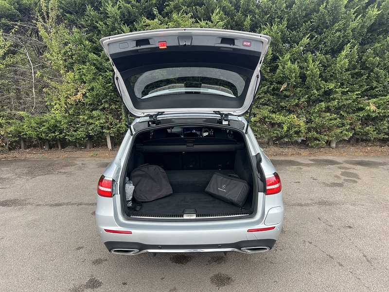 Mercedes-Benz E Class E300de AMG Line - U12618