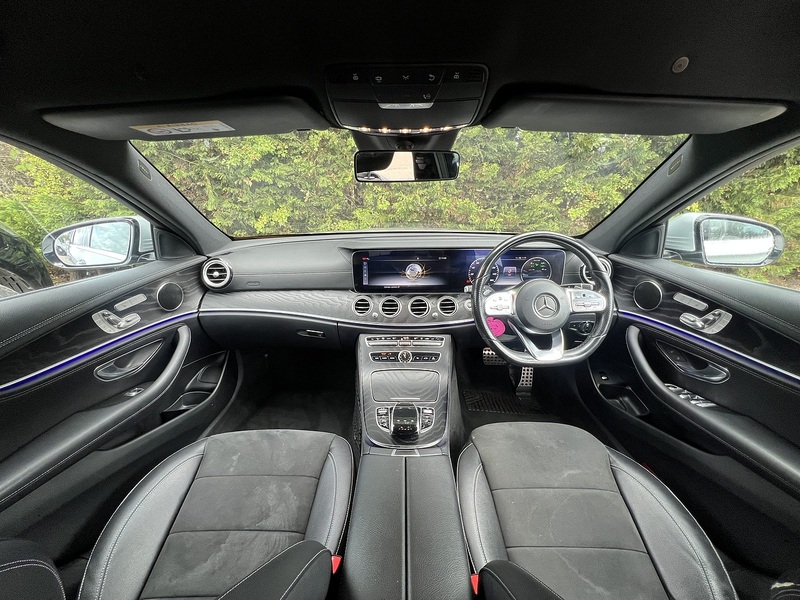 Mercedes-Benz E Class E300de AMG Line - U12618