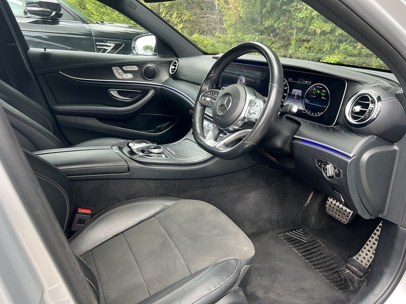 Mercedes-Benz E Class E300de AMG Line - U12618