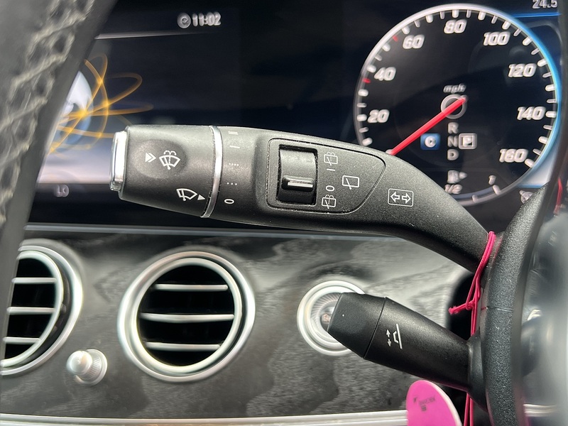 Mercedes-Benz E Class E300de AMG Line - U12618
