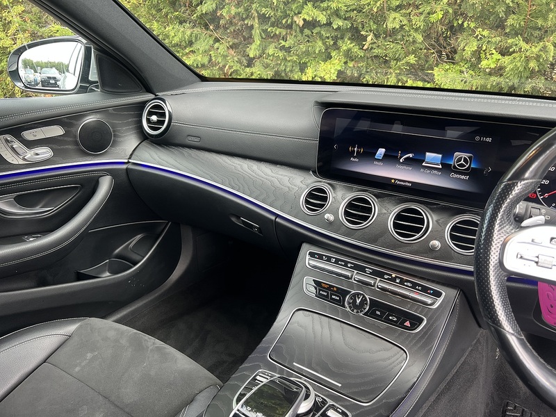 Mercedes-Benz E Class E300de AMG Line - U12618