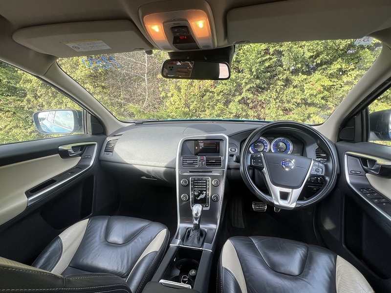 Volvo Xc60 T5 R-Design Awd - U12619