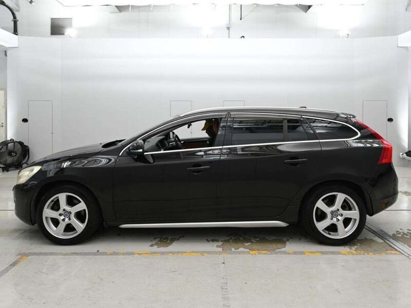 Volvo V60 T4 Scandinavian Limited - U12626