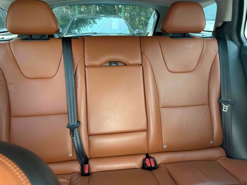 Volvo V60 T4 Scandinavian Limited - U12626