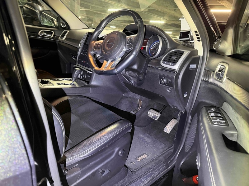 Jeep Grand Cherokee Srt8 - U12633