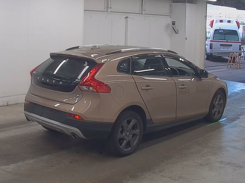 Volvo V40 T5 Cross Country Awd - U12639