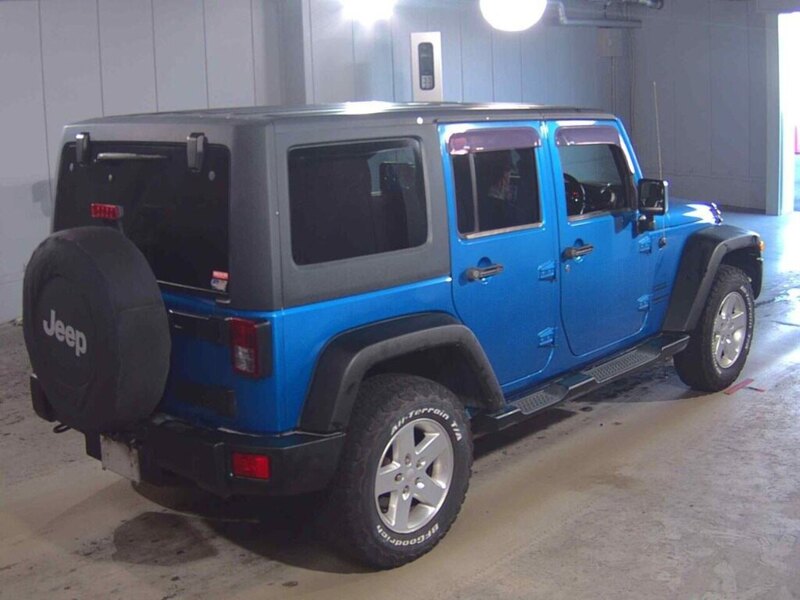 Jeep Wrangler Sahara Unlimited - U12641
