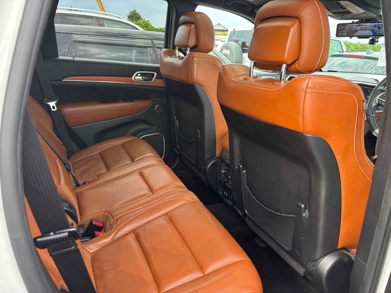 Jeep Grand Cherokee Srt8 - U12648