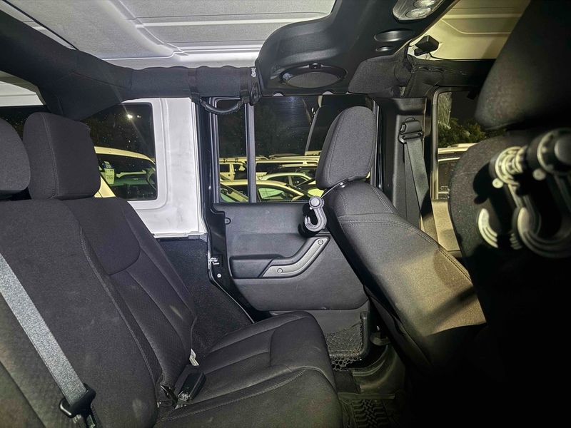 Jeep Wrangler Unlimited Sahara - U12651