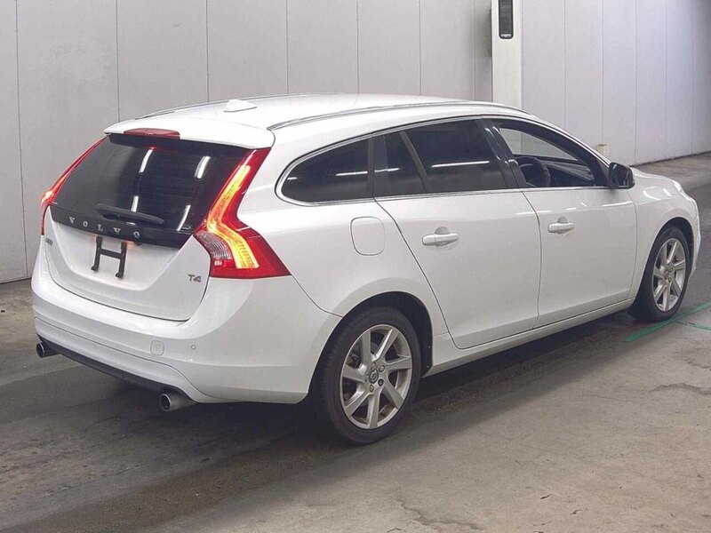 Volvo V60 T4 Se - U12652