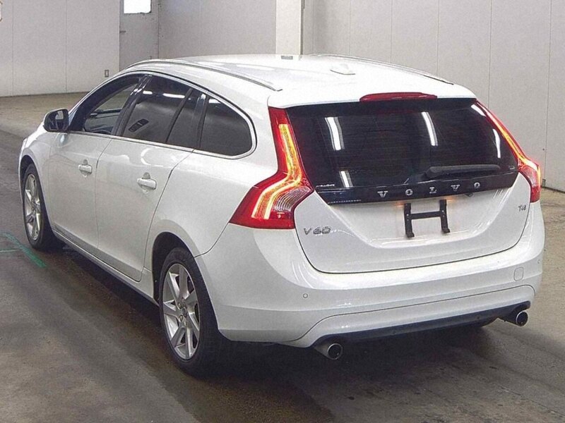 Volvo V60 T4 Se - U12652