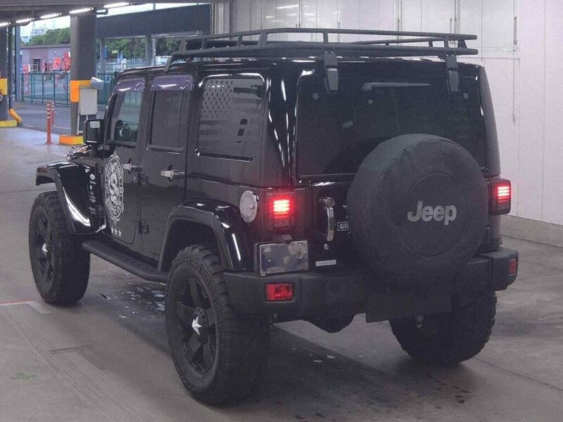 Jeep Wrangler Sahara Unlimited - U12658