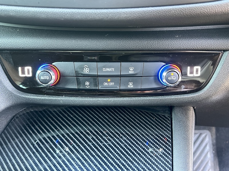 Vauxhall Insignia i Turbo SRi VX Line Nav - U12670