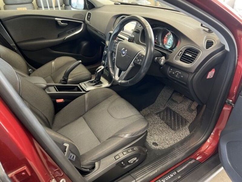 Volvo V40 T5 AWD - U12672