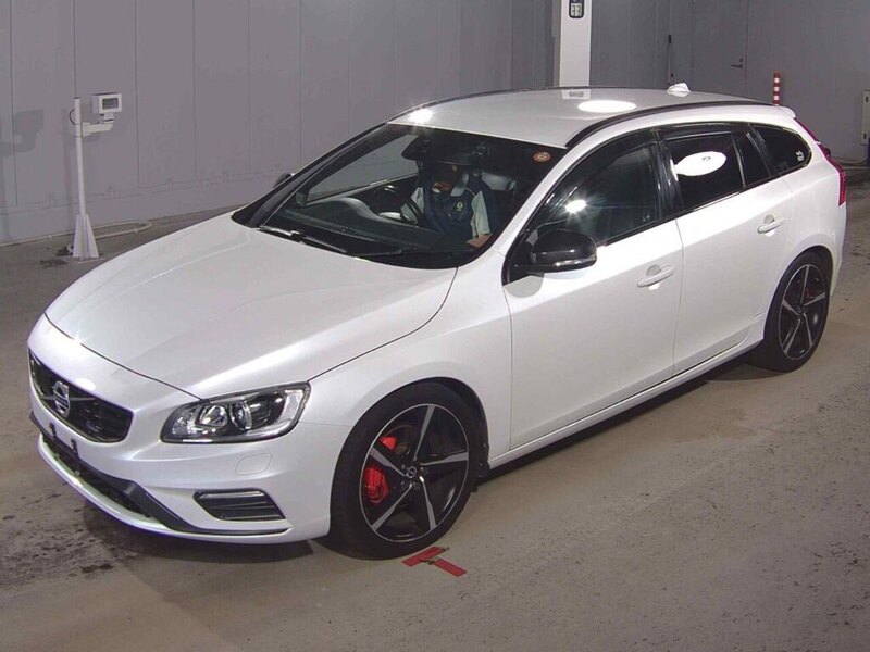 Volvo V60 T6 R-Design Awd - U12684