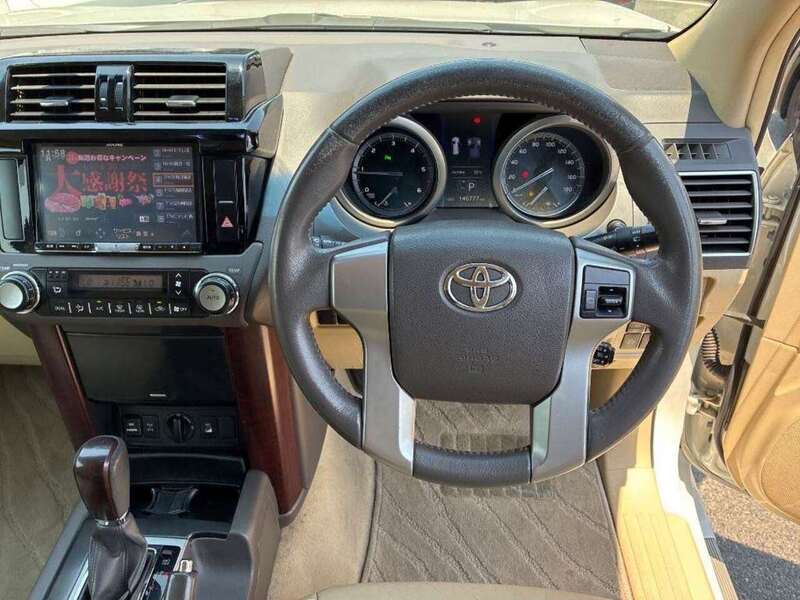 Toyota Land Cruiser Prado TX L Package - U12689