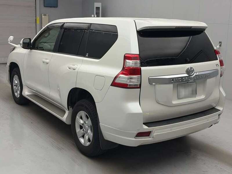 Toyota Land Cruiser Prado TX L Package - U12689