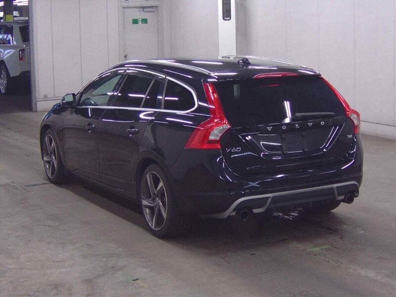 Volvo V60 T4 Se - U12690