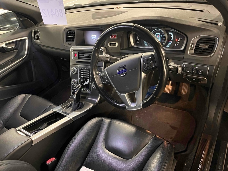 Volvo V60 T4 Se - U12698