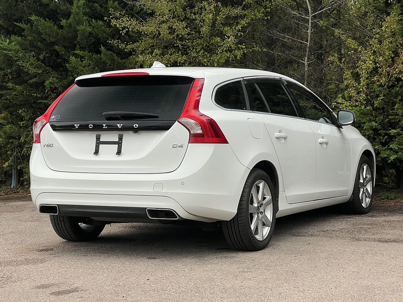 Volvo V60 D4 Se - U12700